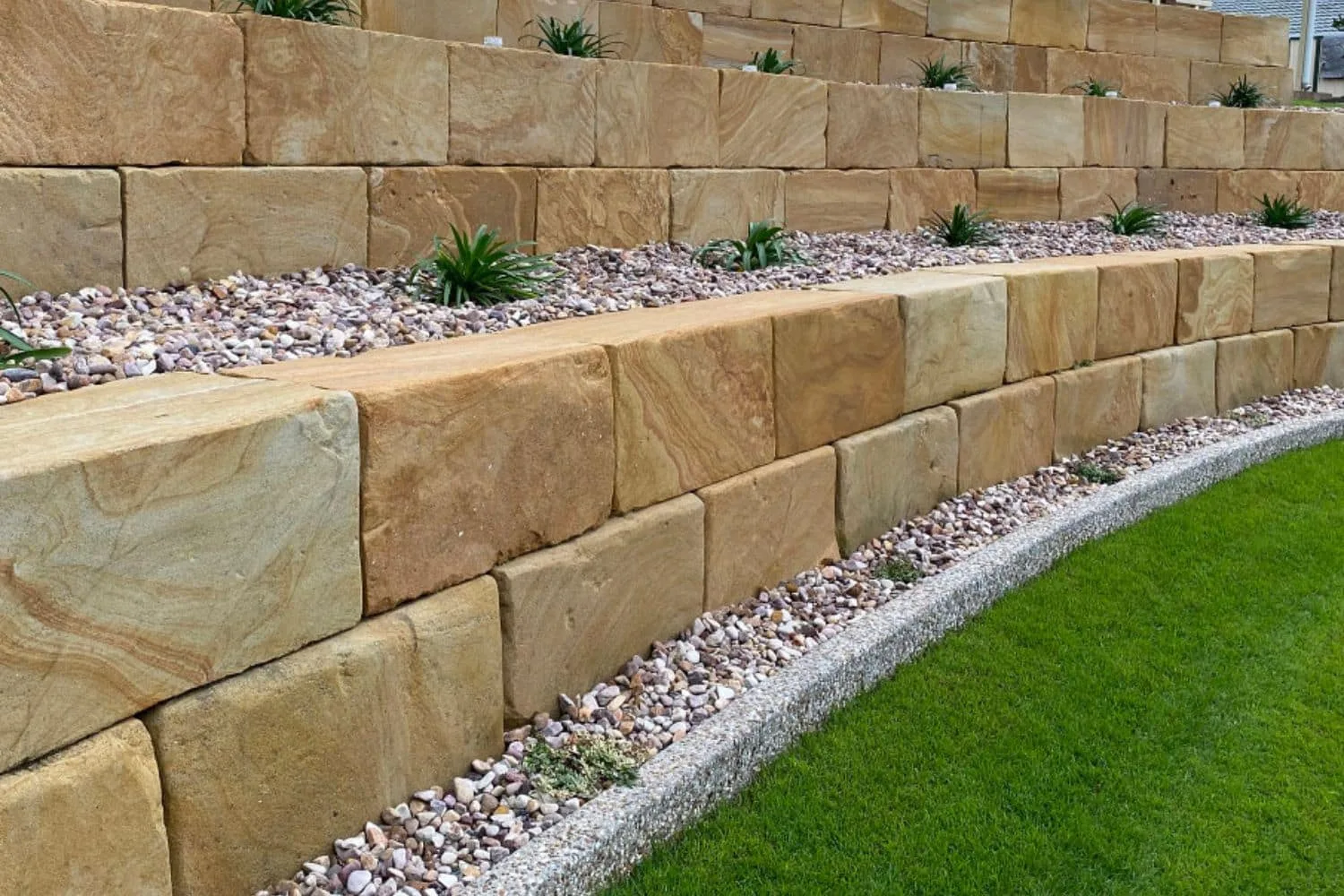Sandstone retaining wall feature